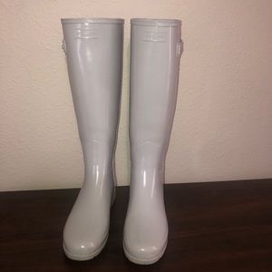 Tall Hunter rain boots size 8